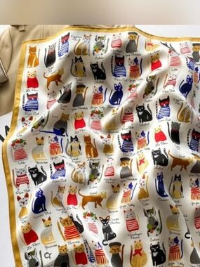 Silk-Feel Cat Print Scarf in White and Yellow